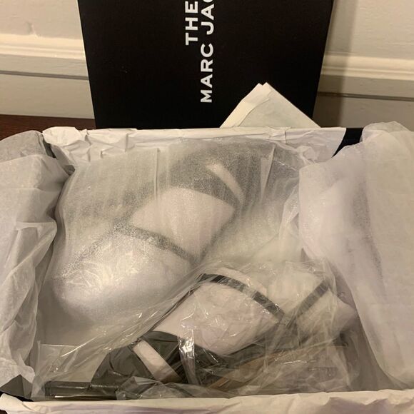 Marc Jacob the gem heel leather t stripe sandal  Size US6,5-7; size EU 37, NWT - Picture 8 of 13